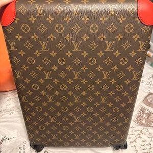 LV LUGGAGE